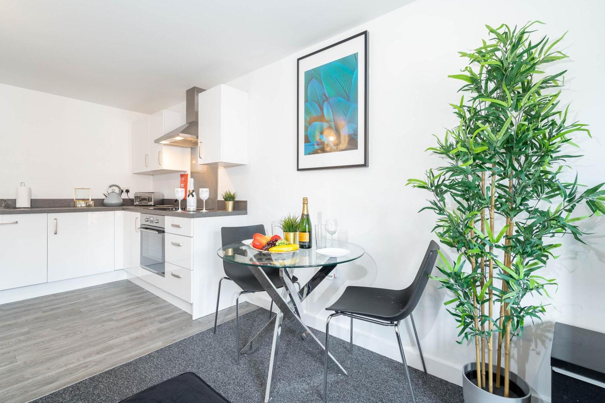 Apartment In Selly Oak - Parking Included 20Cc เบอร์มิงแฮม ภายนอก รูปภาพ